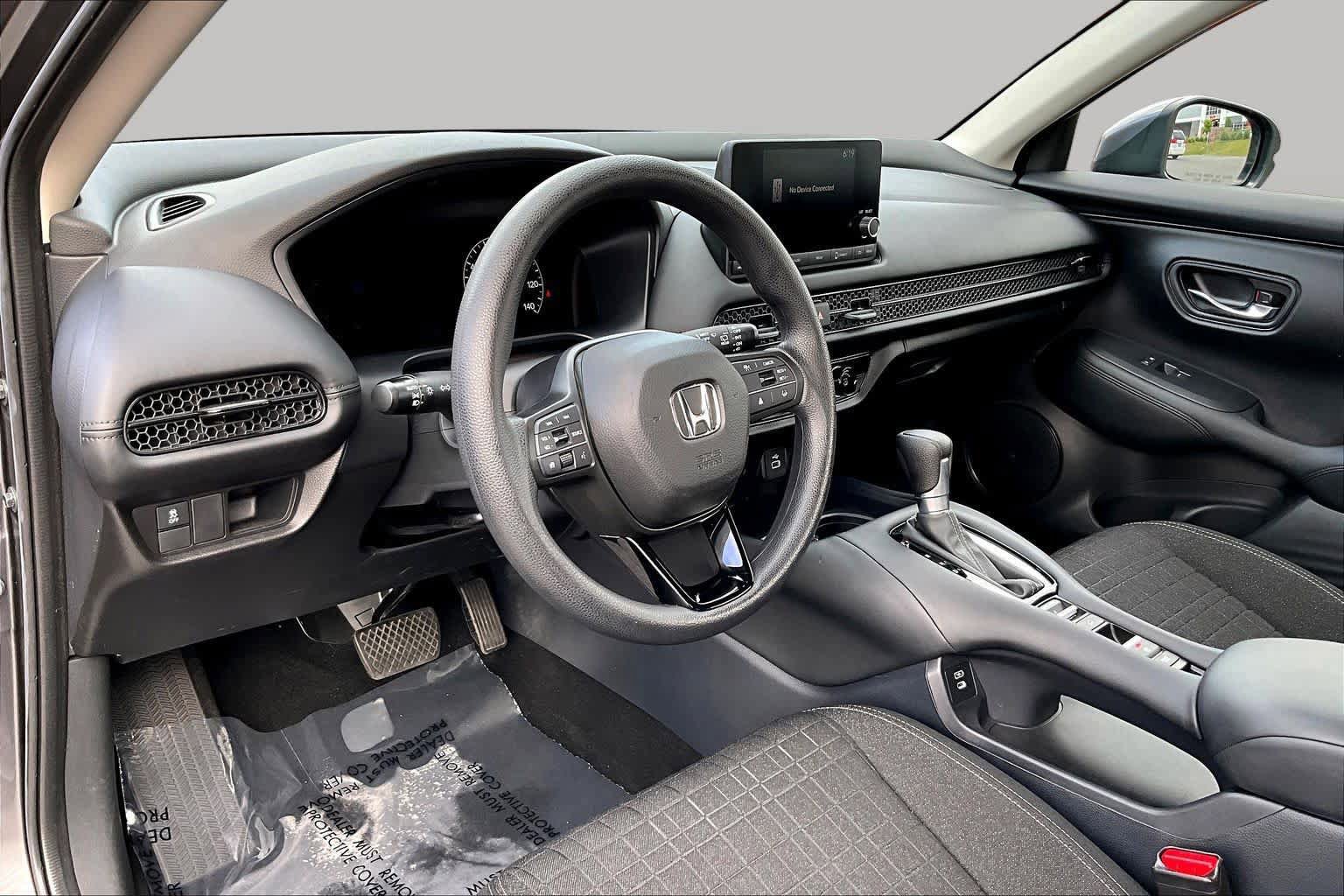 Used 2024 Honda HR-V LX image 17