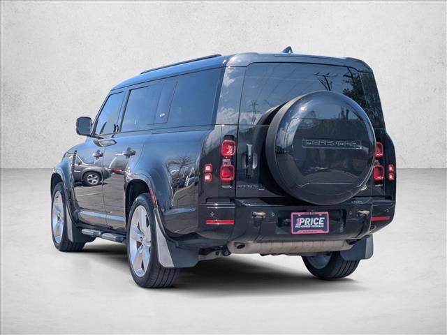 Used 2023 Land Rover Defender 130 X-Dynamic SE image 8