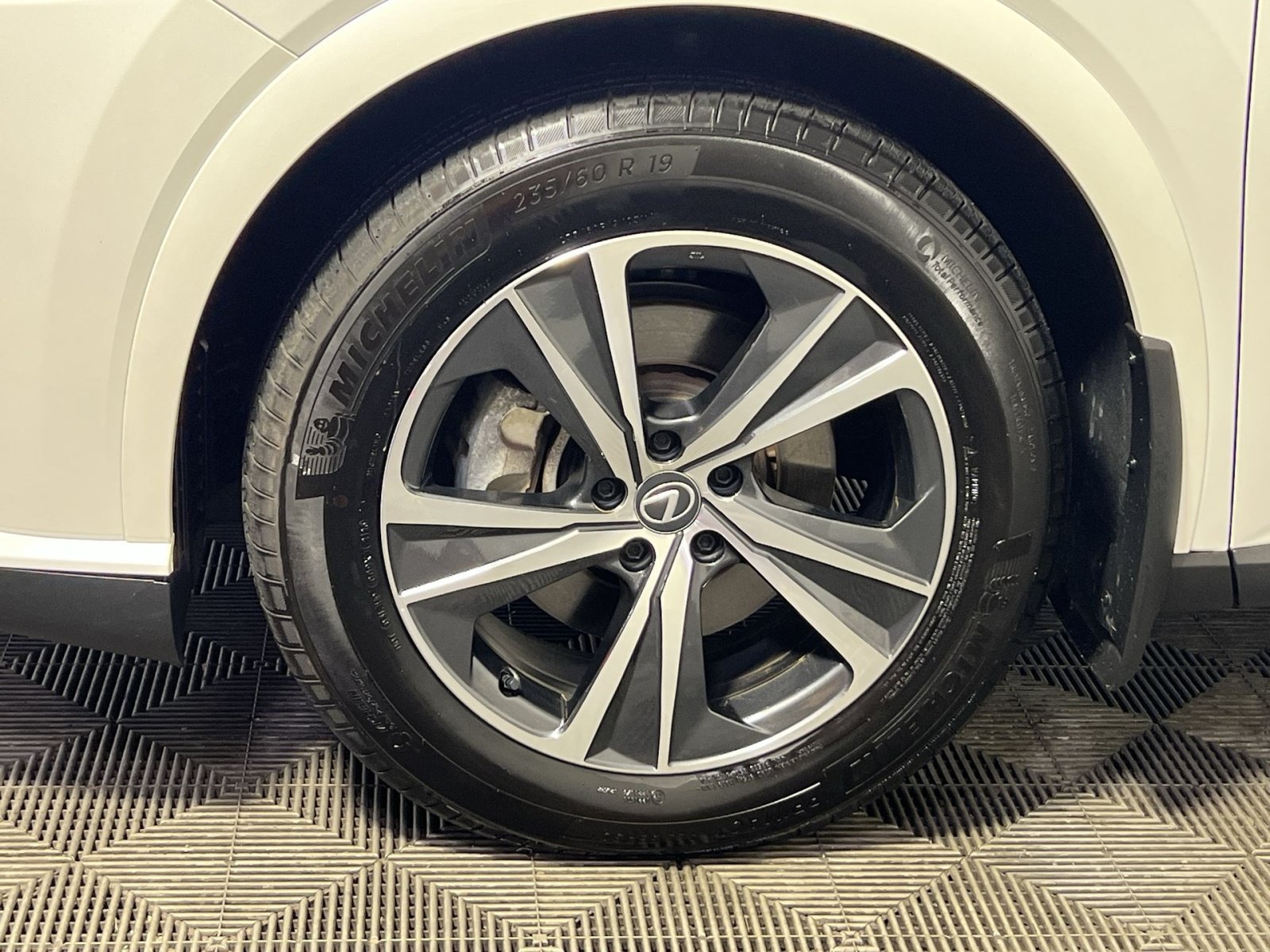 Used 2023 Lexus RX 350 Premium w/ Accessory Package AWD/4WD image 12