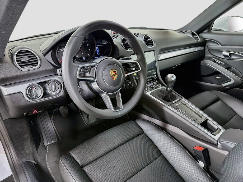 Used 2024 Porsche 718 Cayman w/ Premium Package RWD image 9