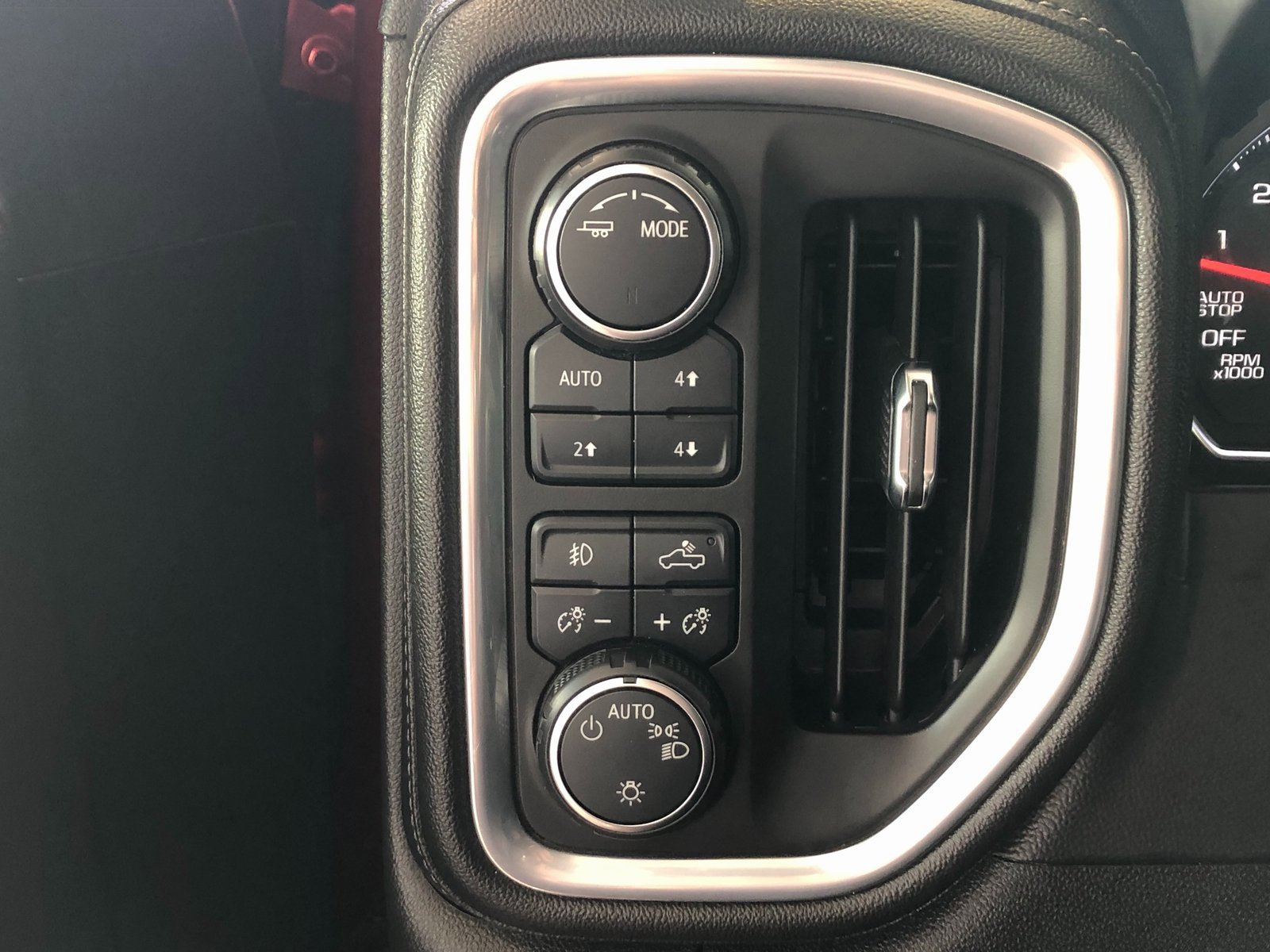 Certified 2021 Chevrolet Silverado 1500 RST w/ Convenience Package II image 34