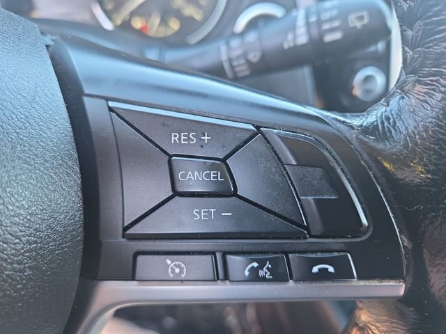 Used 2017 Nissan Rogue Sport SV w/ SV Premium Package image 18