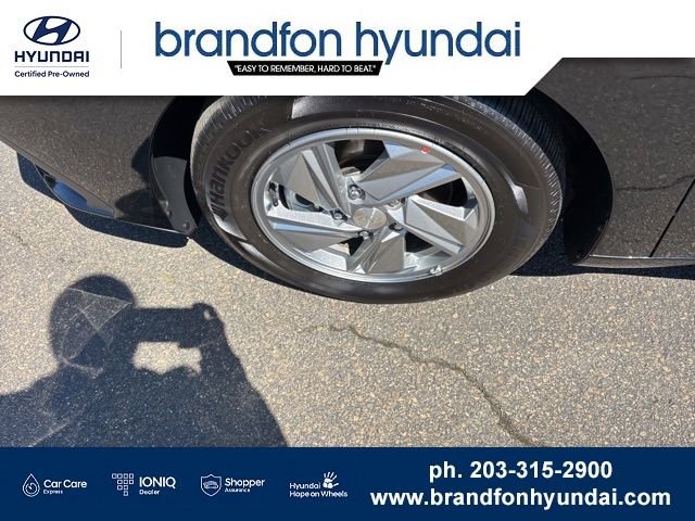 Certified 2026 Hyundai Elantra SE w/ Cargo Package FWD image 32