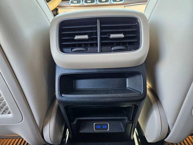 Used 2024 Mercedes-Benz GLE 350 4MATIC image 11