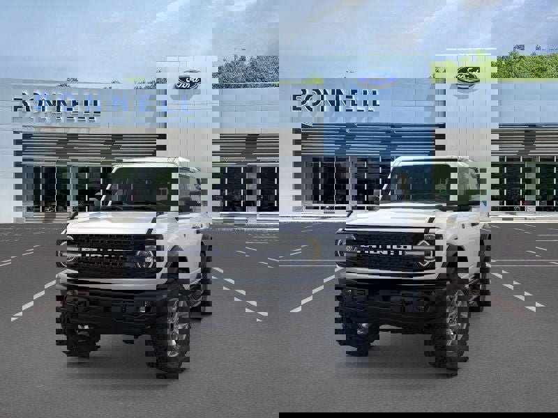 New 2025 Ford Bronco Badlands image 2