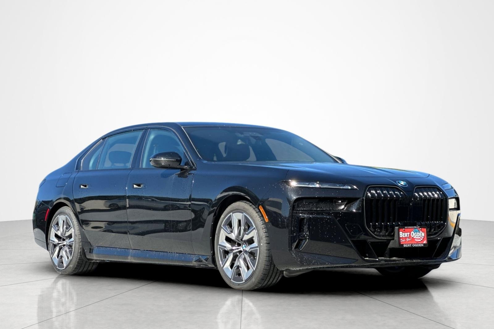 New 2026 BMW 750e xDrive w/ Executive Package AWD/4WD image 7