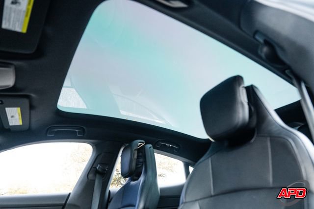 Used 2022 Porsche Taycan image 22