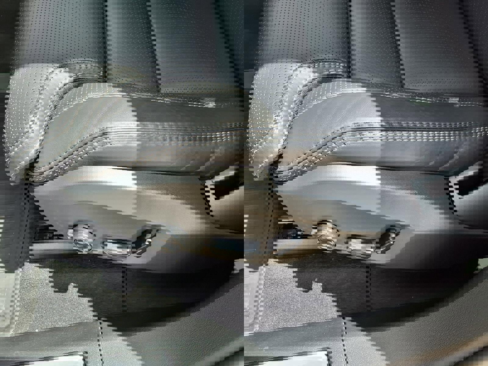 Certified 2023 Volvo XC60 B5 Ultimate image 23