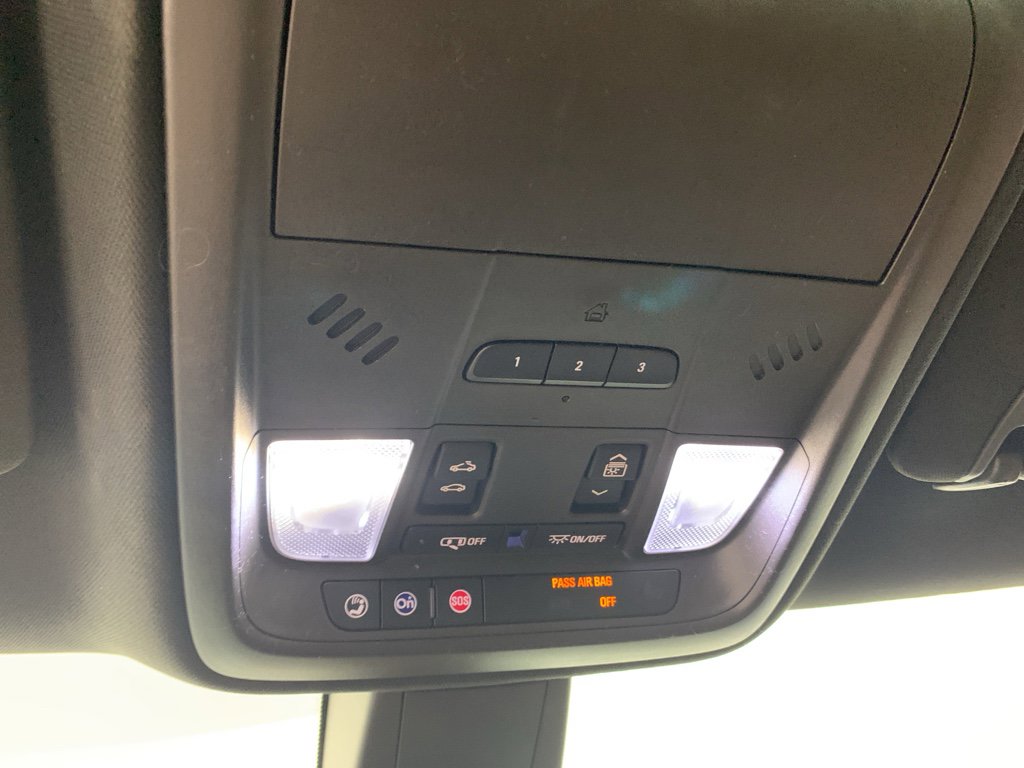 Used 2017 Cadillac XT5 Luxury w/ Driver Awareness Package image 24