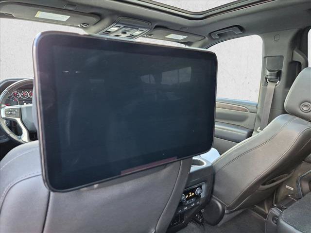 Used 2021 Chevrolet Suburban Z71 w/ Rear Media and Nav Package AWD/4WD image 18