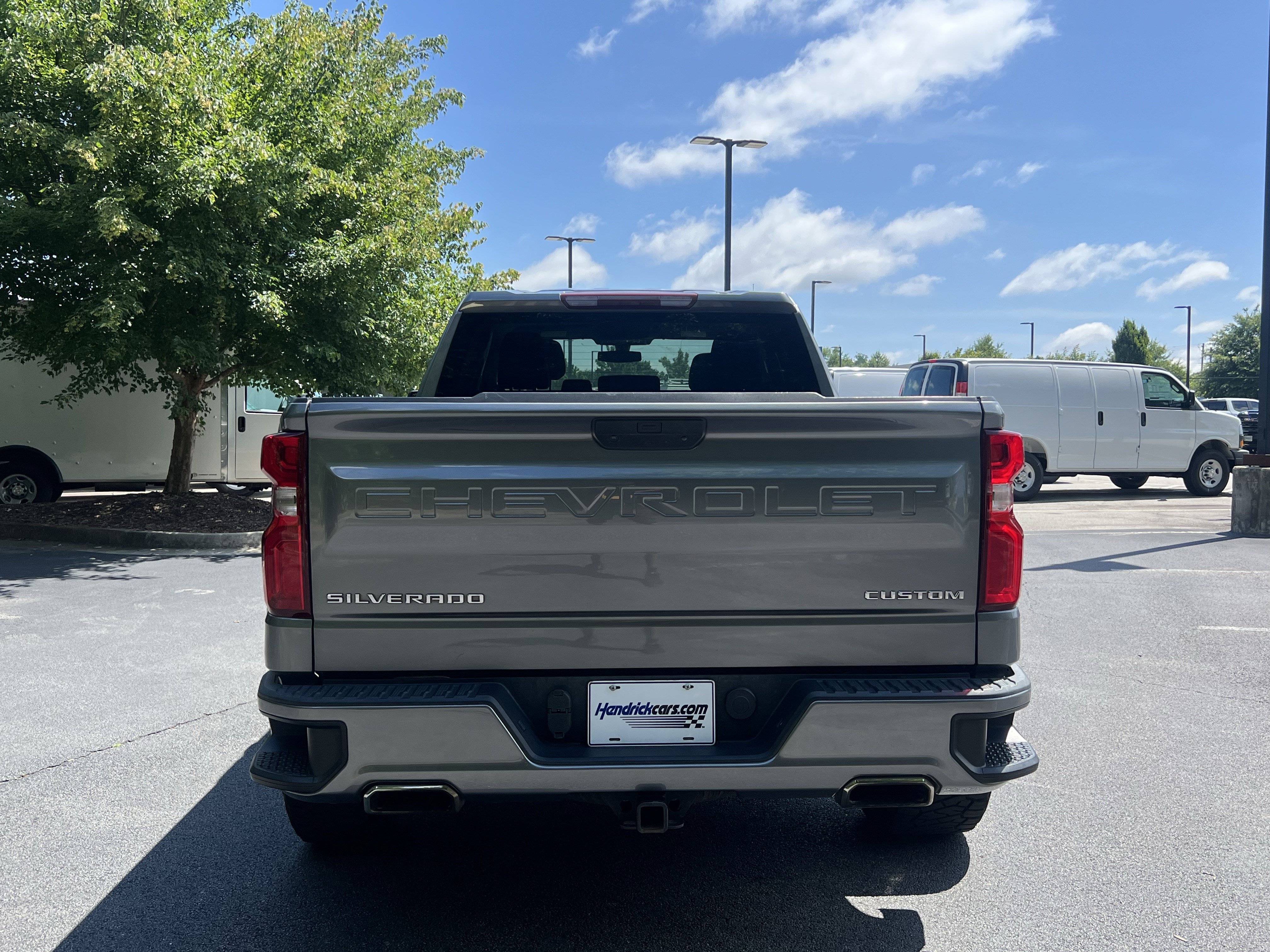 Used 2020 Chevrolet Silverado 1500 Custom w/ Custom Value Package AWD/4WD image 8