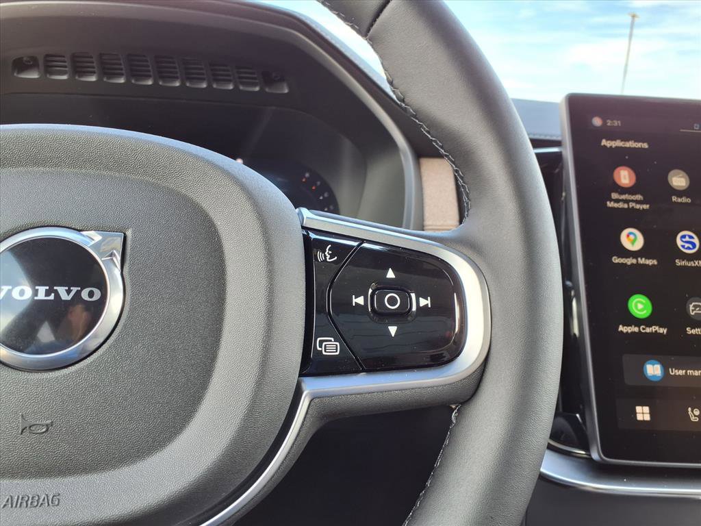 New 2026 Volvo XC90 B5 Plus w/ Protection Package Premier AWD/4WD image 16