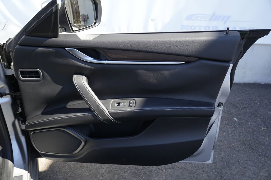 Used 2015 Maserati Ghibli S Q4 image 34