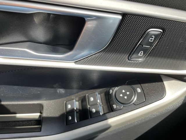 Certified 2020 Ford Explorer XLT w/ Comfort Package AWD/4WD image 12