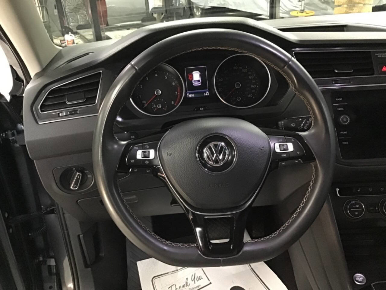 Used 2021 Volkswagen Tiguan SE w/ Panoramic Sunroof Package AWD/4WD image 12