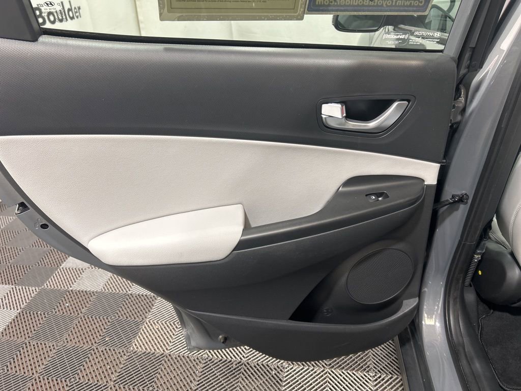 Used 2023 Hyundai Kona Limited w/ Cargo Package image 21
