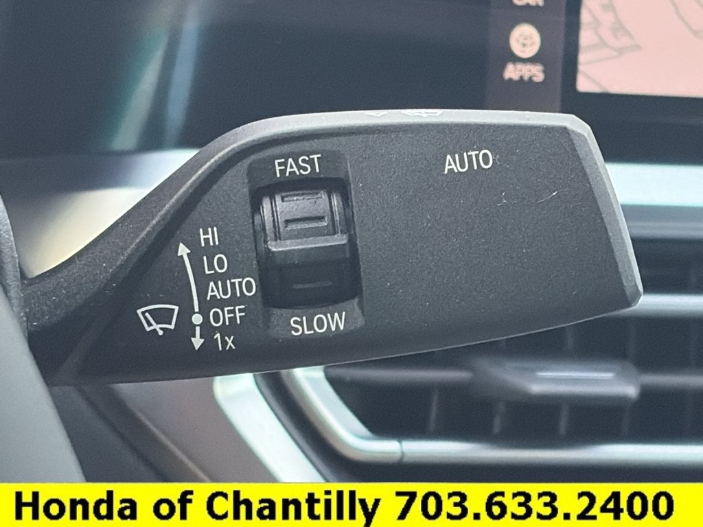 Used 2021 BMW 330i xDrive Sedan w/ Convenience Package AWD/4WD image 11