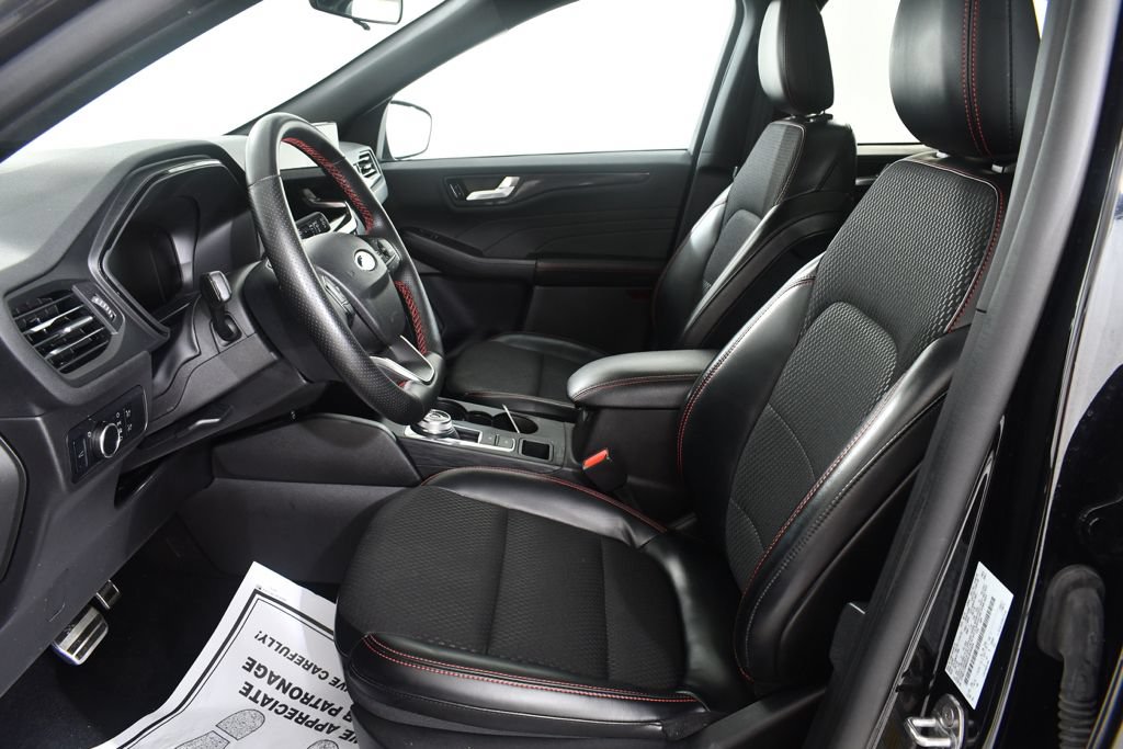 Used 2024 Ford Escape ST-Line w/ Tech Pack #1 AWD/4WD image 6