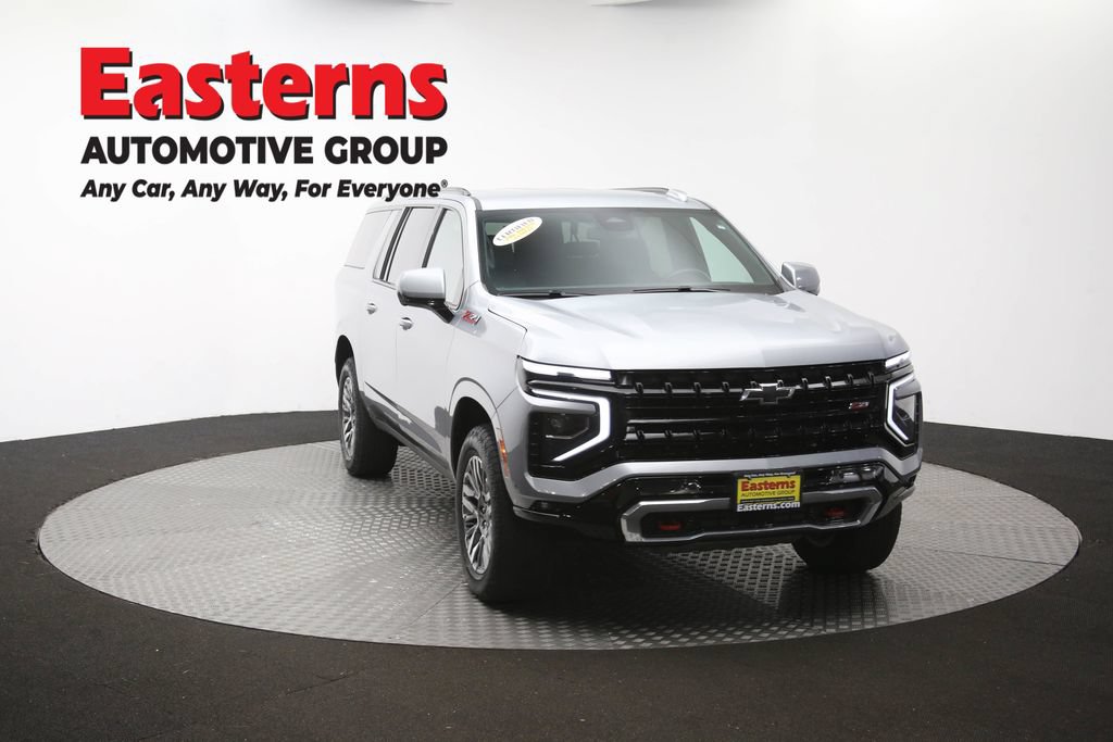 Used 2025 Chevrolet Suburban Z71 AWD/4WD image 55