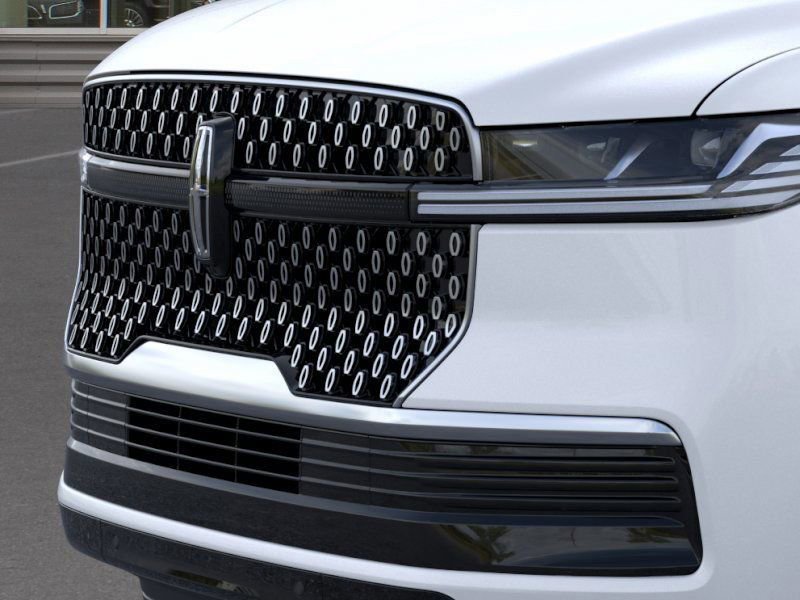 New 2026 Lincoln Navigator Reserve image 17