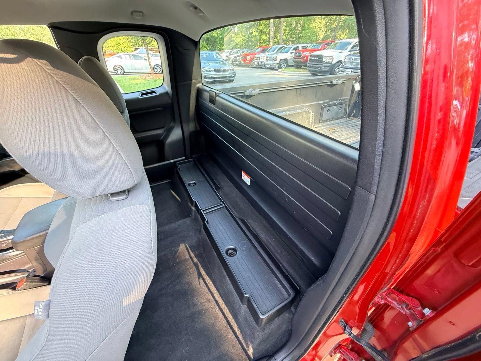 Used 2016 Toyota Tacoma SR AWD/4WD image 22