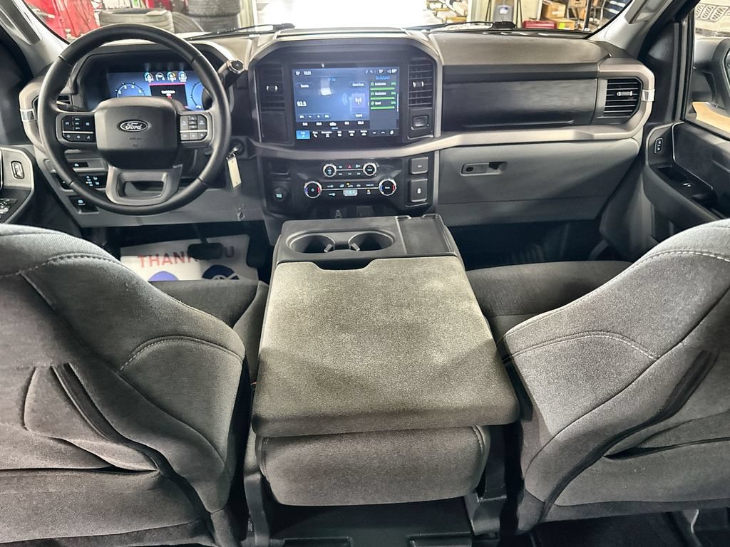 Used 2025 Ford F150 XLT w/ Equipment Group 301A Standard RWD image 25