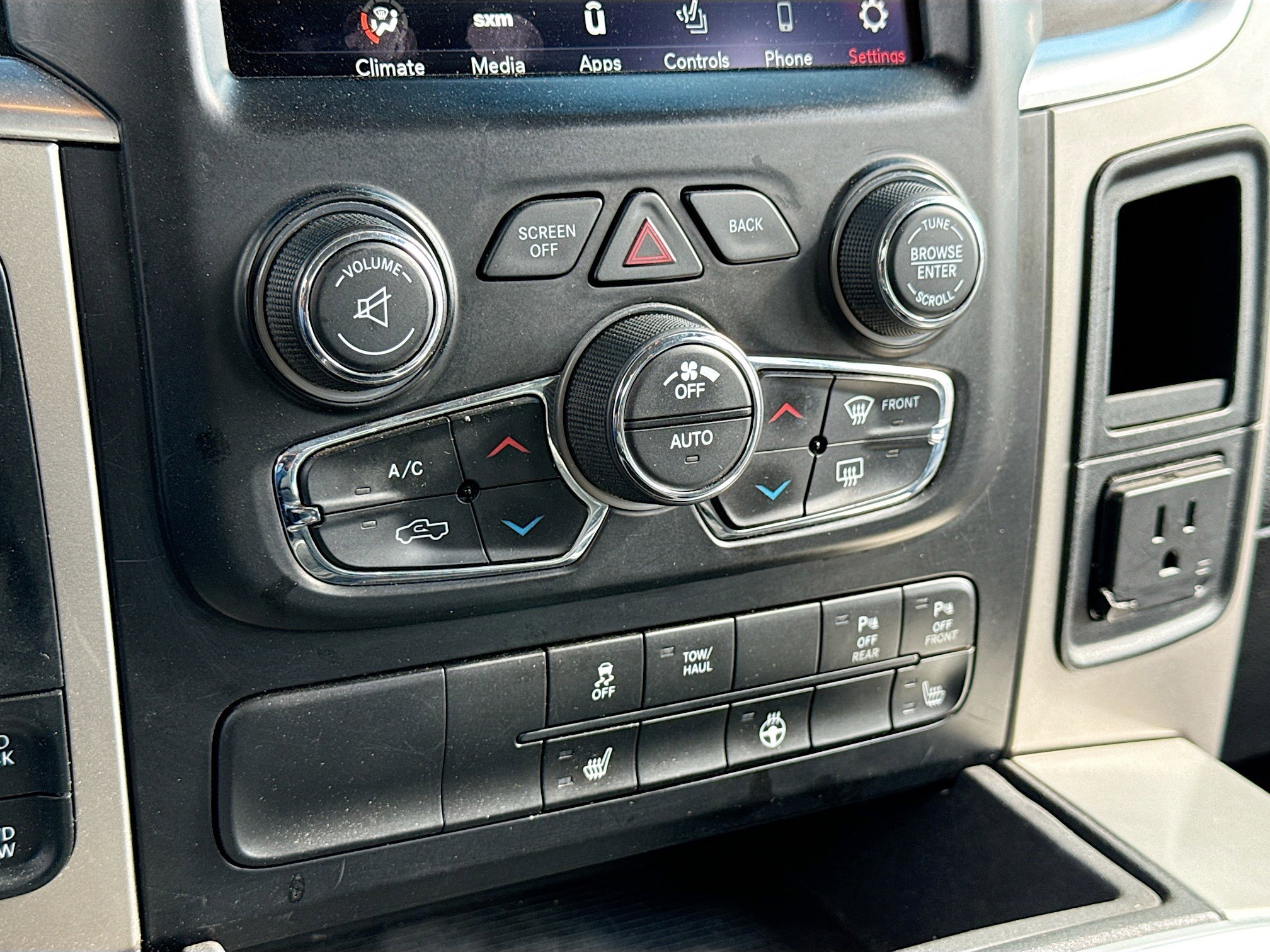 Used 2018 RAM 1500 Big Horn image 11