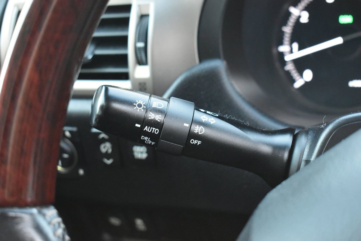 Used 2014 Lexus GX 460 w/ Premium Package image 26