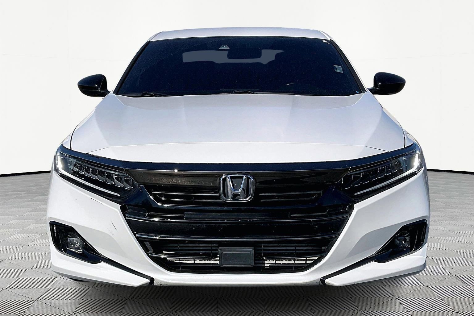 Used 2022 Honda Accord Sport image 3