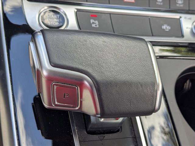 Used 2022 Audi Q8 Premium Plus w/ Premium Plus Package image 8