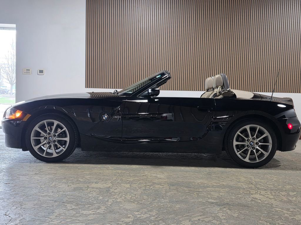 Used 2007 BMW Z4 3.0i image 7