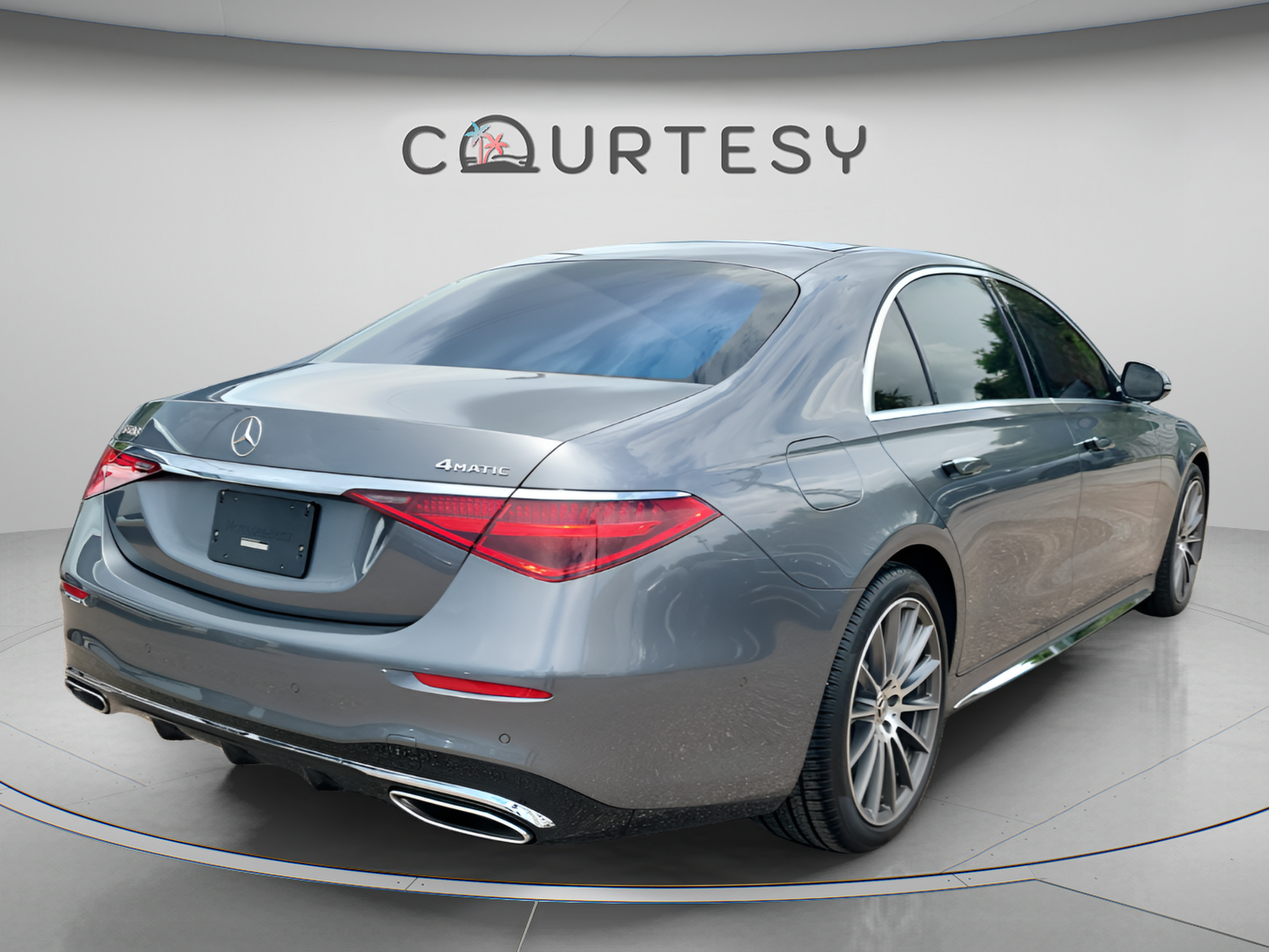 Used 2026 Mercedes-Benz S 580 4MATIC Sedan image 3