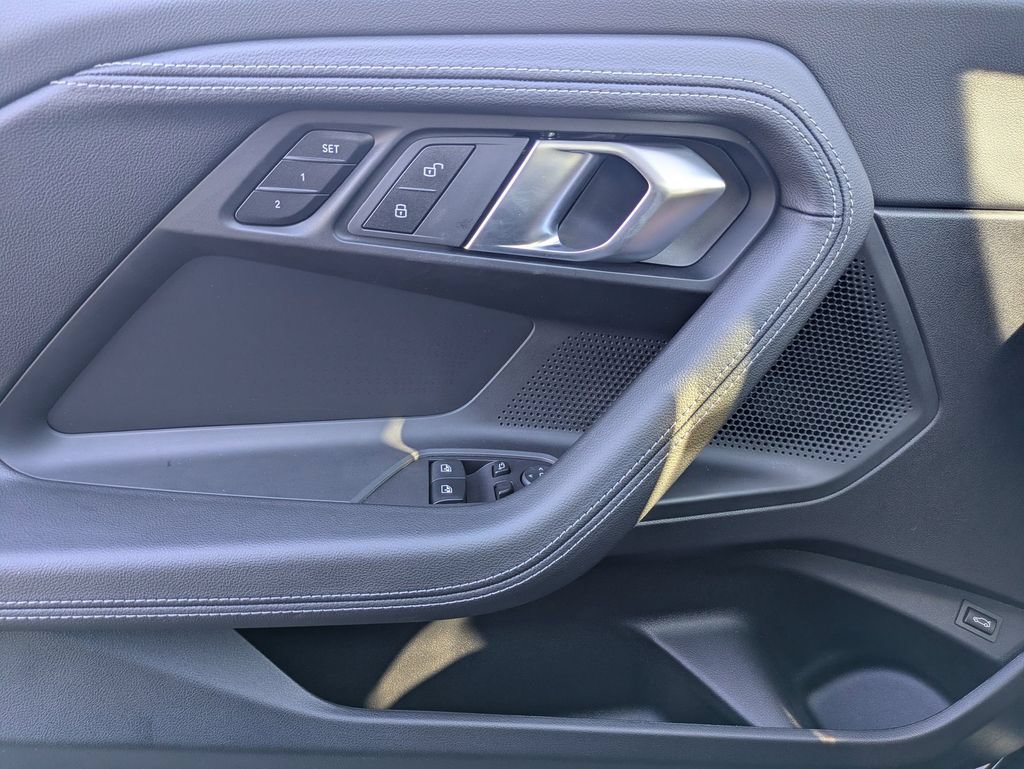 New 2025 BMW 230i xDrive Coupe w/ Convenience Package AWD/4WD image 11