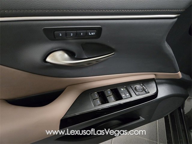 New 2025 Lexus ES 350 w/ Premium Package image 16