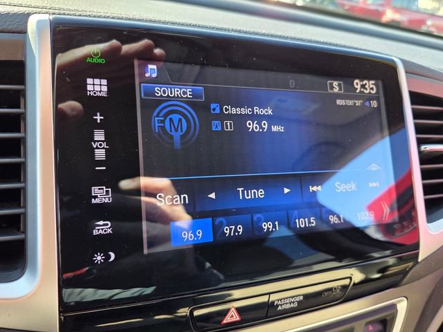 Used 2016 Honda Pilot EX image 23