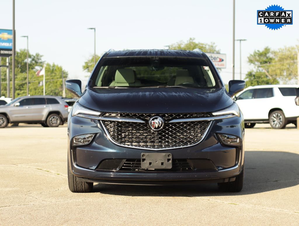 Used 2024 Buick Enclave Avenir w/ Avenir Technology Package FWD image 2