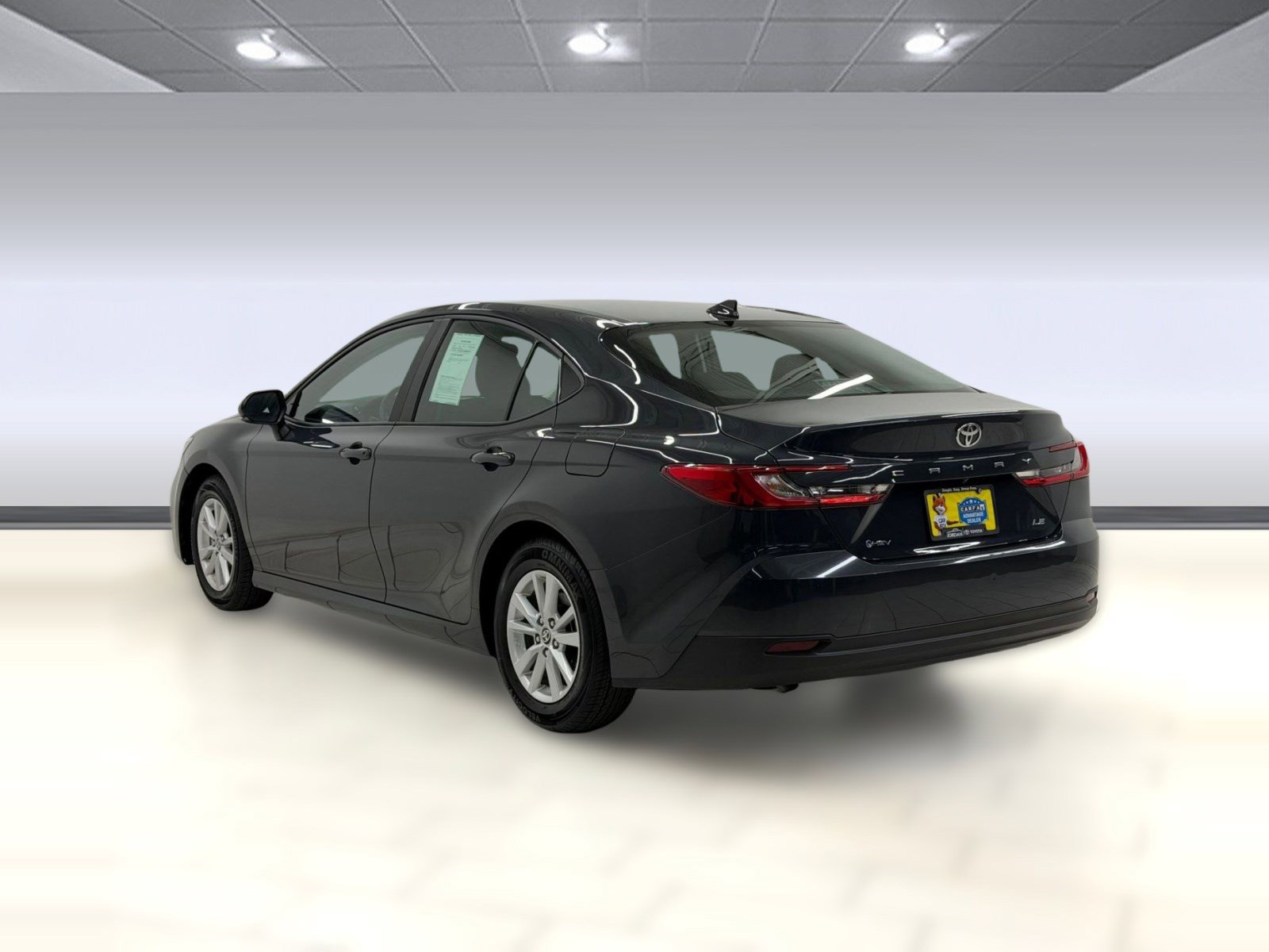 Used 2025 Toyota Camry LE FWD image 2
