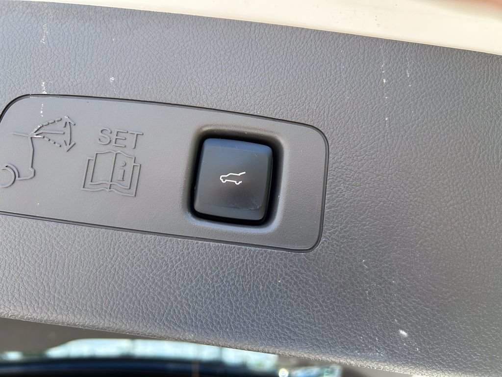 Used 2020 Lincoln Corsair AWD w/ Equipment Group 101A image 19