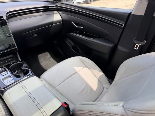 Used 2022 Hyundai Tucson SEL image 17