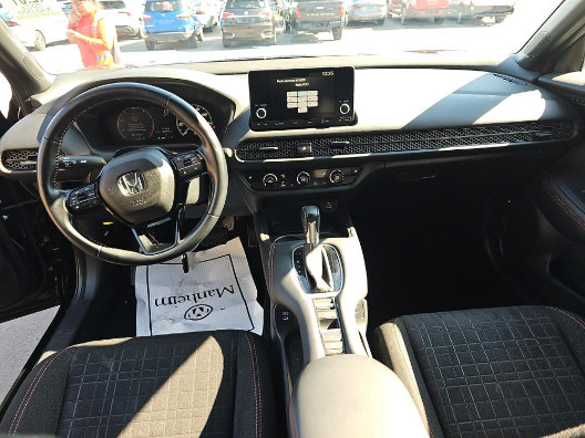 Used 2025 Honda HR-V Sport image 9