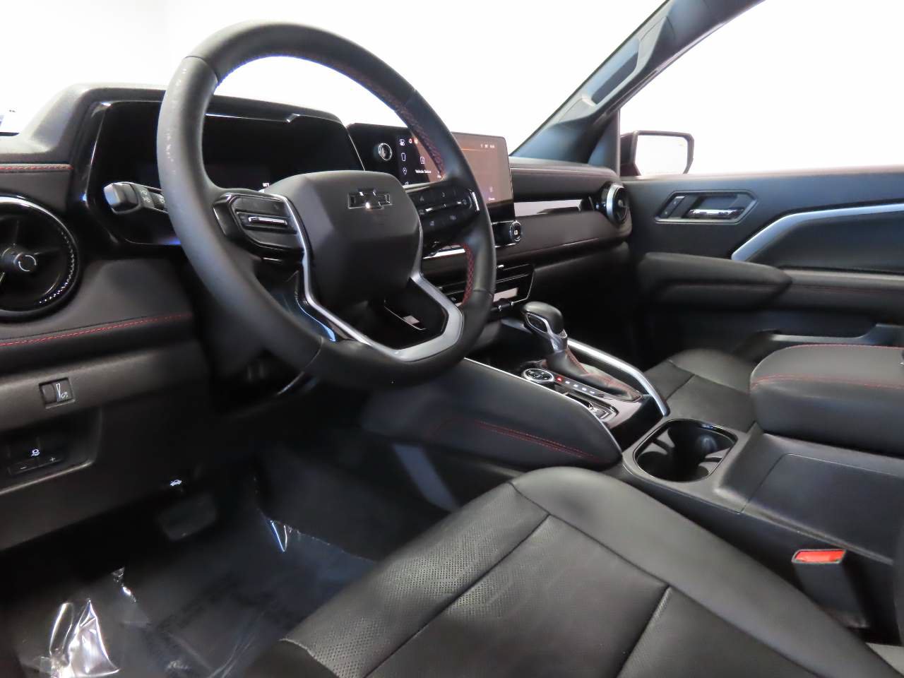 Used 2023 Chevrolet Colorado Z71 w/ Z71 Convenience Package 2 AWD/4WD image 14