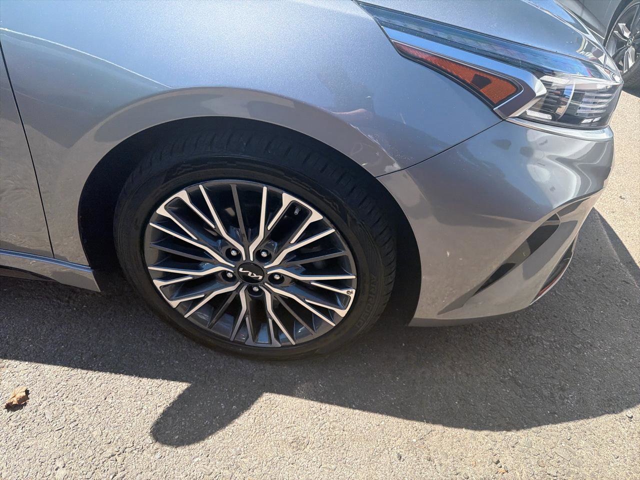 Used 2023 Kia Forte GT-Line FWD image 4