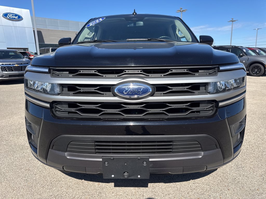 Used 2024 Ford Expedition XLT AWD/4WD image 10