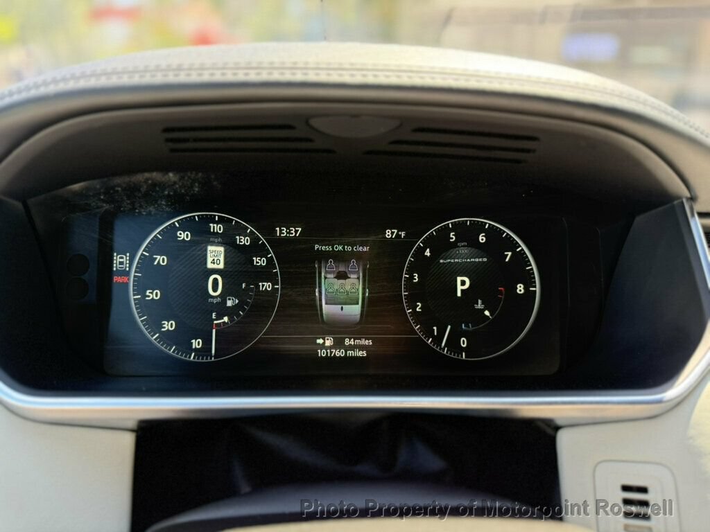 Used 2017 Land Rover Range Rover Long Wheelbase Autobiography AWD/4WD image 23