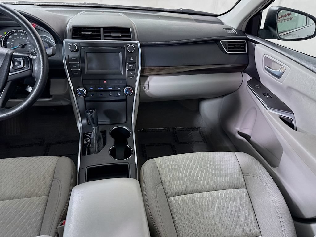 Used 2015 Toyota Camry LE FWD image 24