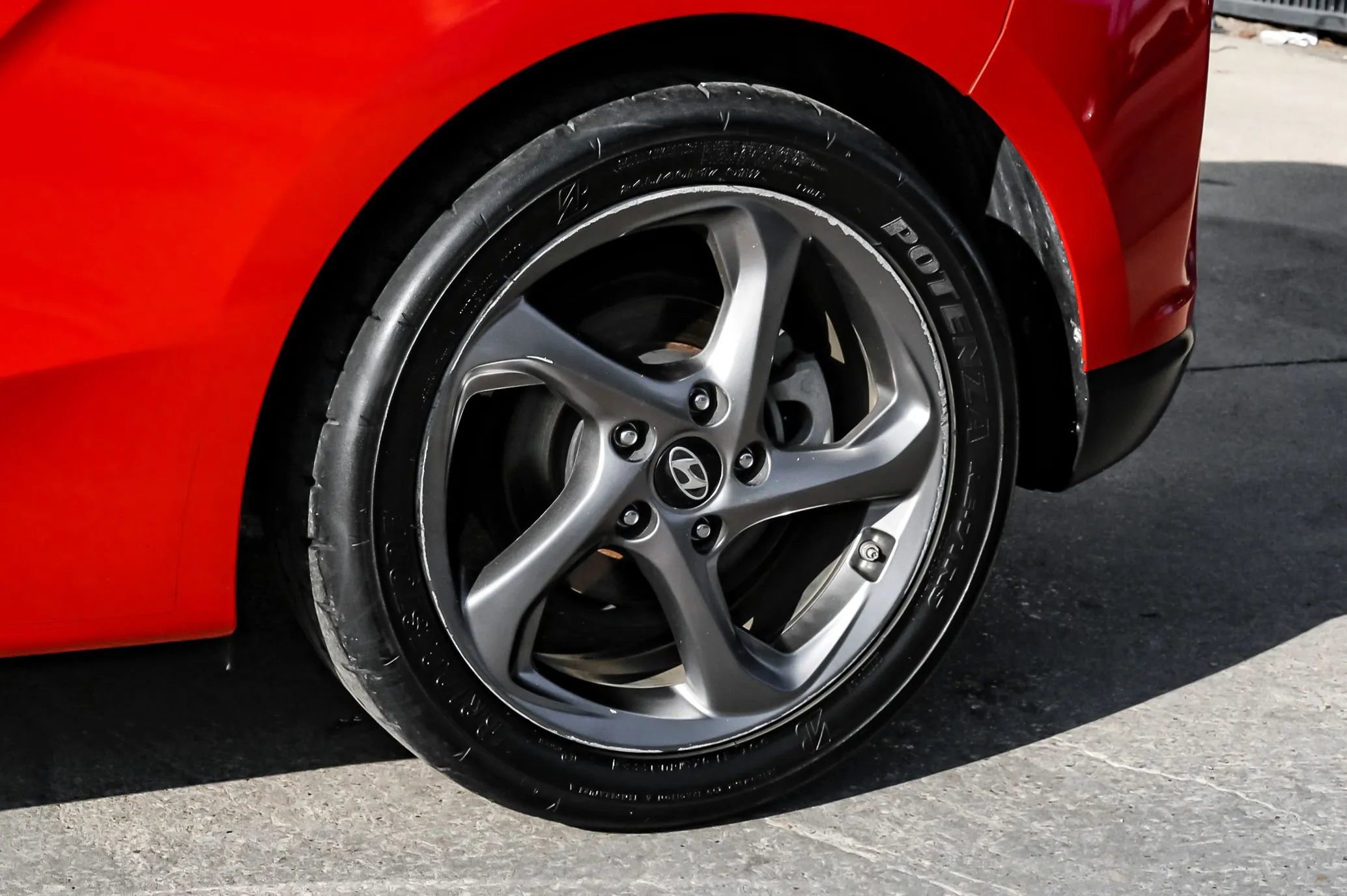 Used 2020 Hyundai Veloster 2.0 FWD image 42