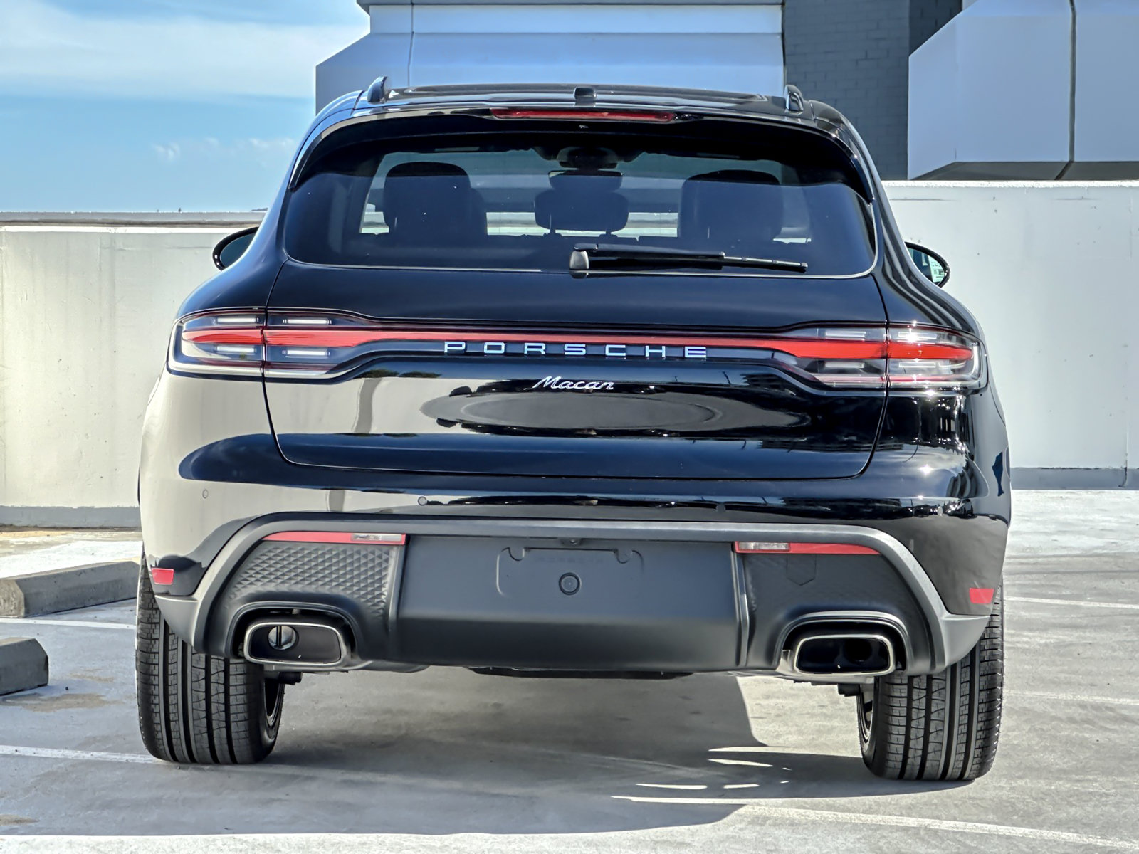 New 2026 Porsche Macan AWD/4WD image 8