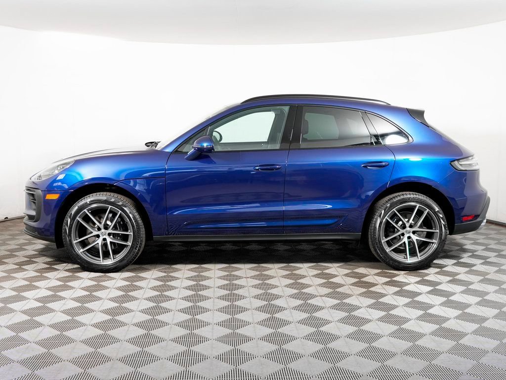 Certified 2026 Porsche Macan AWD/4WD image 2