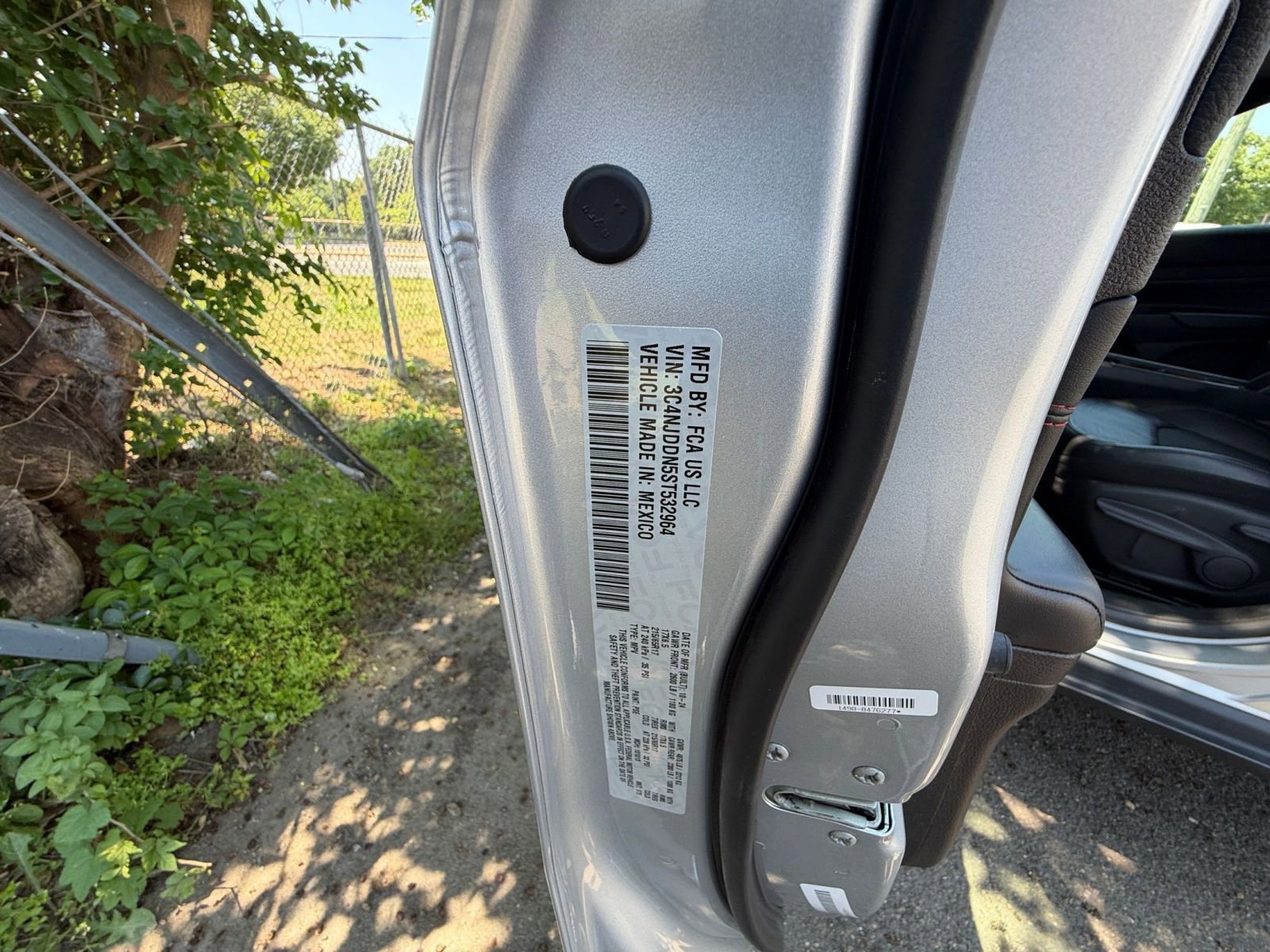 Used 2025 Jeep Compass Trailhawk AWD/4WD image 28