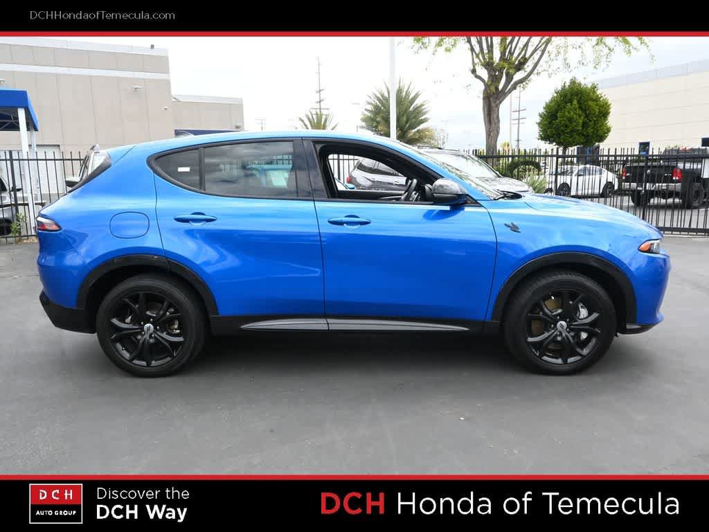Used 2024 Dodge Hornet R/T Plus w/ R/T Blacktop Package AWD/4WD image 5